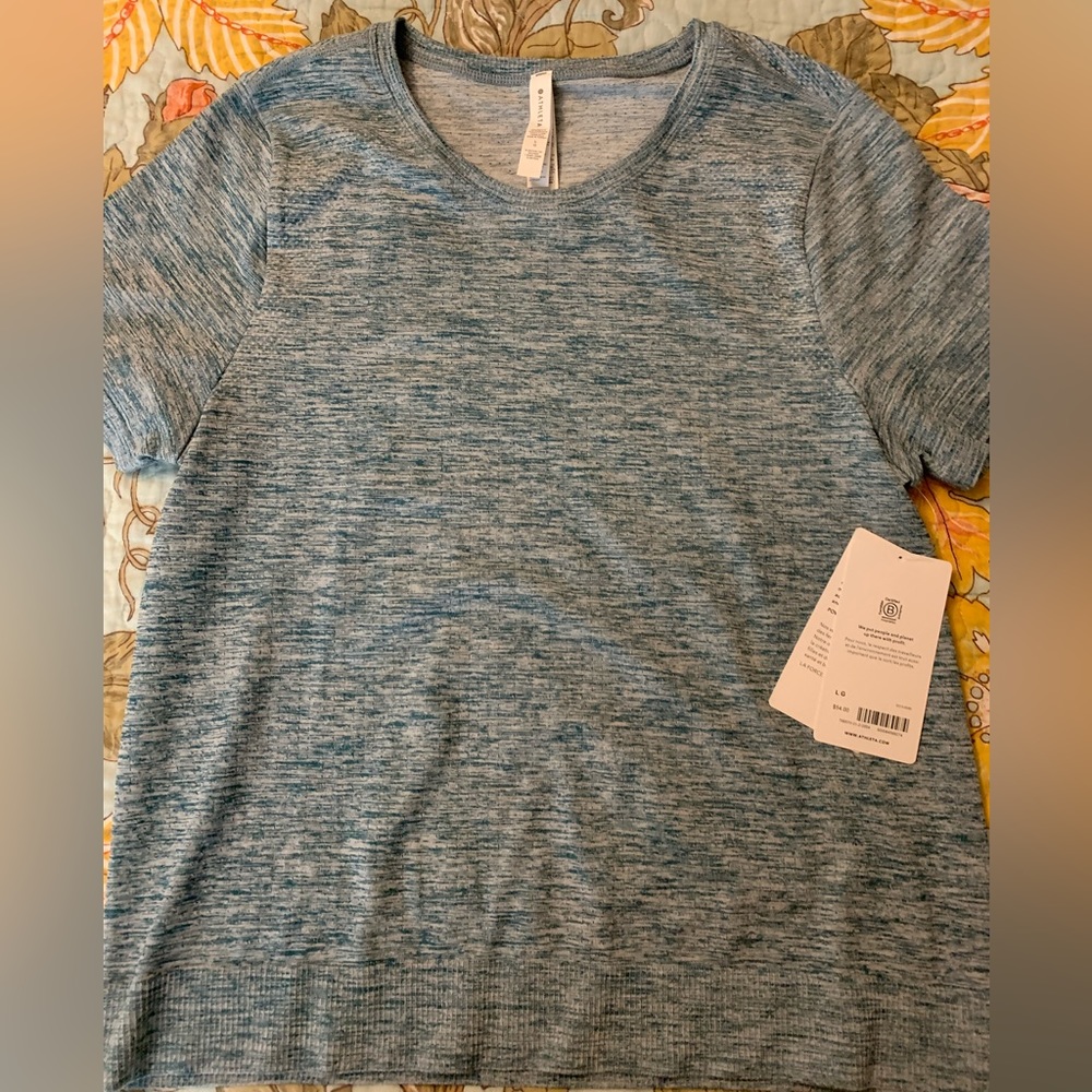 Athleta In Motion Tee NWT size L